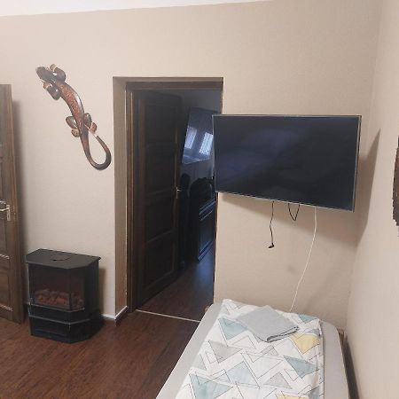 Feher Galamb Apartman Gyál Exteriör bild